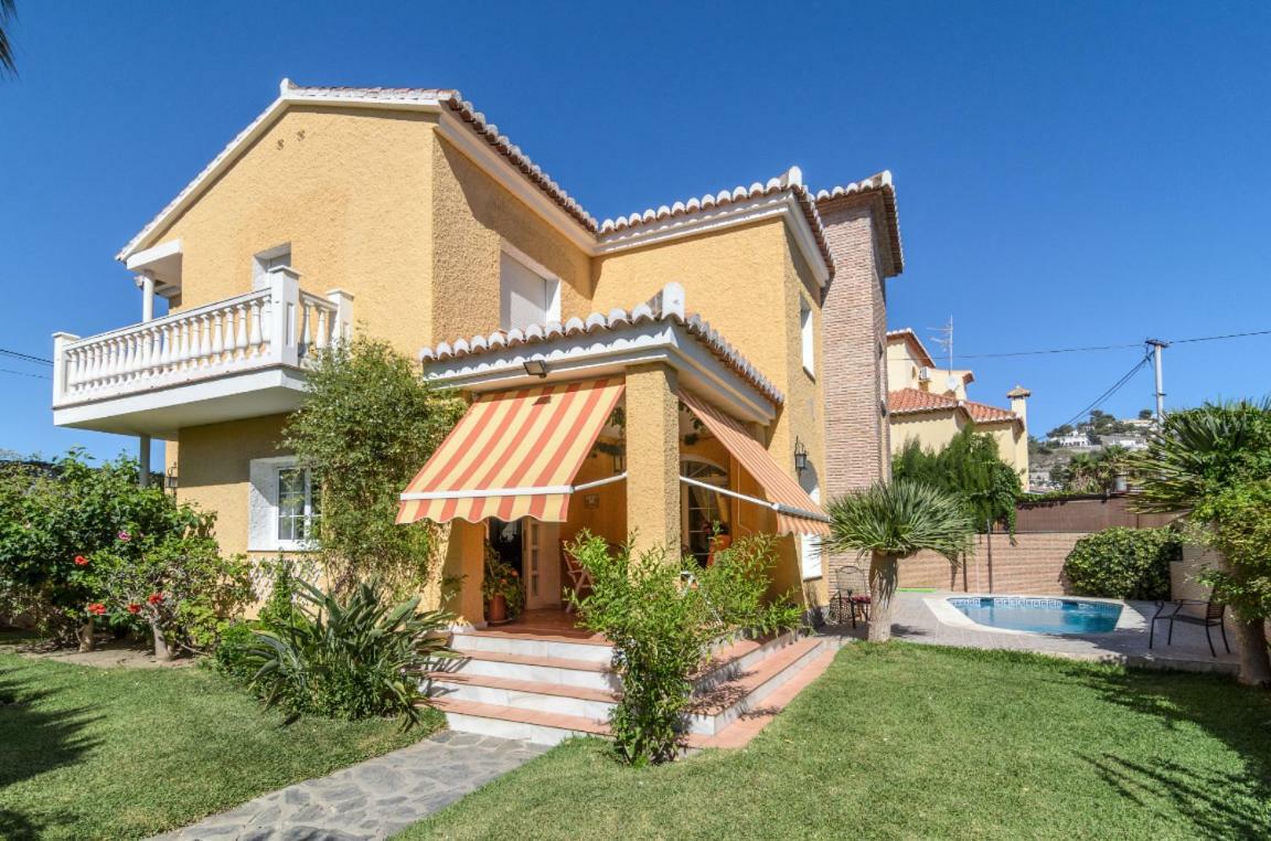 Habitaciones En Casa Centrica Con Piscina Almuñécar Exterior foto